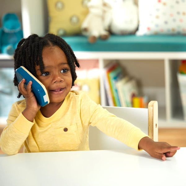 Playskool Little Wonders Gimme-A-Ring - Toy Phone - Leave Phone Messages for Baby - Ages 6 Month+