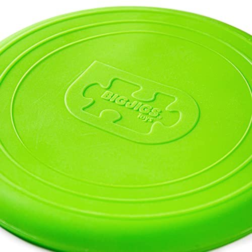 Bigjigs Toys Frisbee Flying Disc (Meadow Green) - Silicone Frisbee for Kids, Quality Flying Saucers, Beach Toys & Garden Toys, Holiday Toys for Toddlers