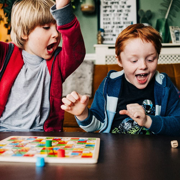 Bigjigs Toys Traditional Snakes and Ladders Wooden Game Set, Quality Family Game for Kids and Adults, 2-4 Players Ages 3+
