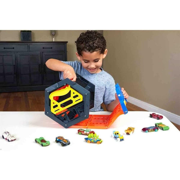 Hot Wheels Roll Out Raceway Track Set, GYX11