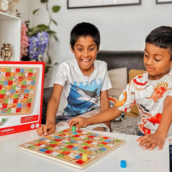 Bigjigs Toys Traditional Snakes and Ladders Wooden Game Set, Quality Family Game for Kids and Adults, 2-4 Players Ages 3+
